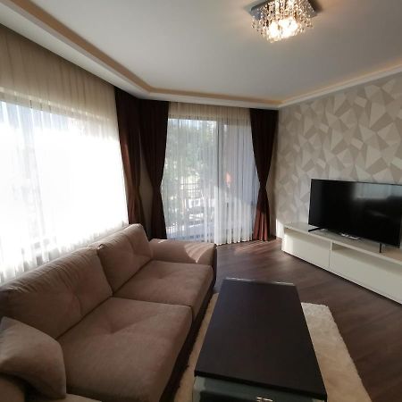 City Center Lux Apartment Varna Esterno foto