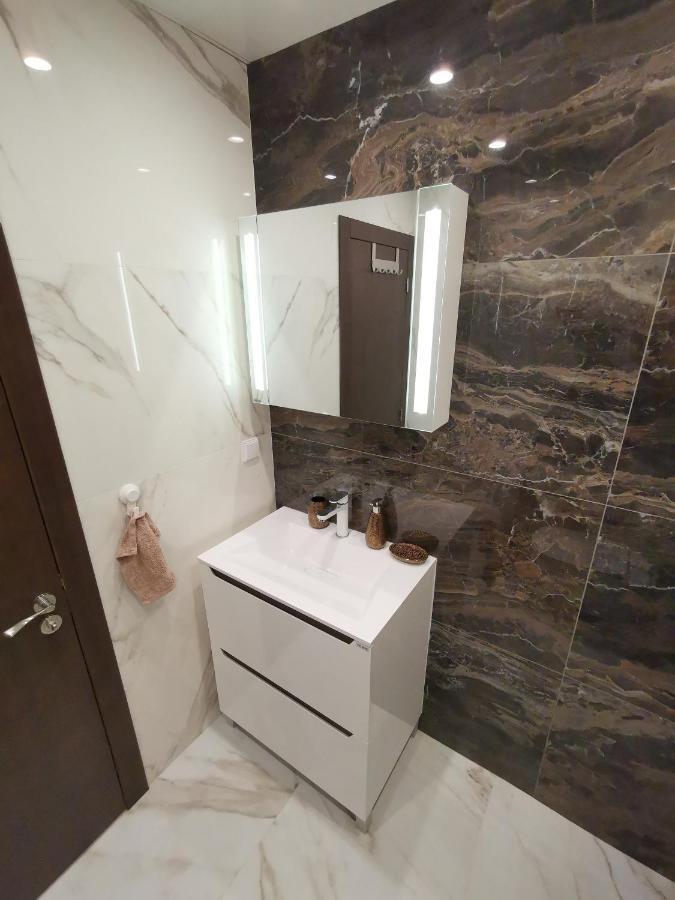 City Center Lux Apartment Varna Esterno foto