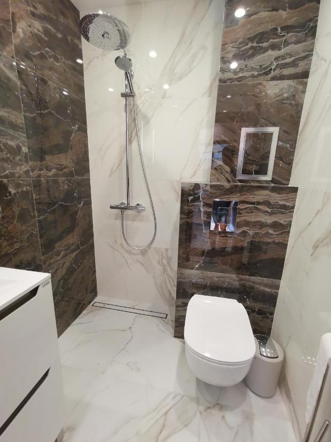 City Center Lux Apartment Varna Esterno foto