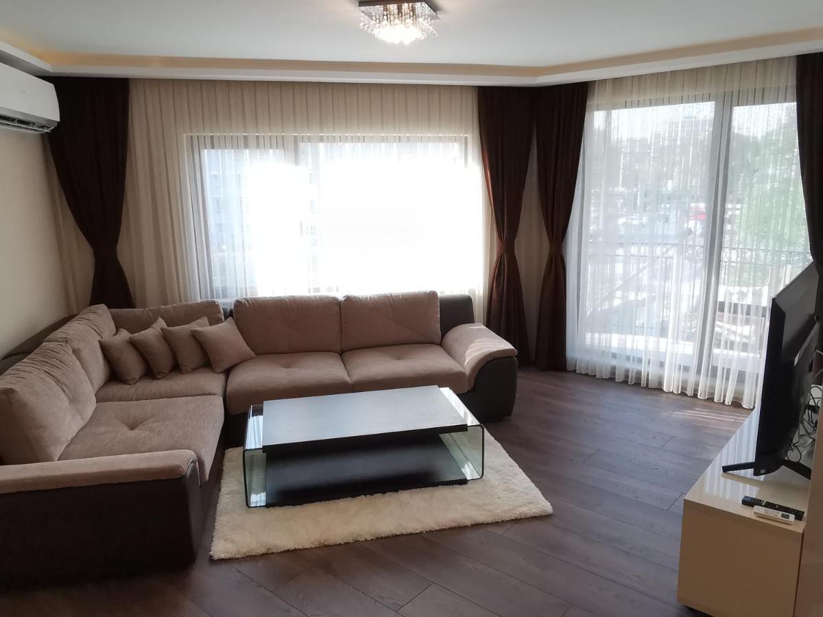 City Center Lux Apartment Varna Esterno foto