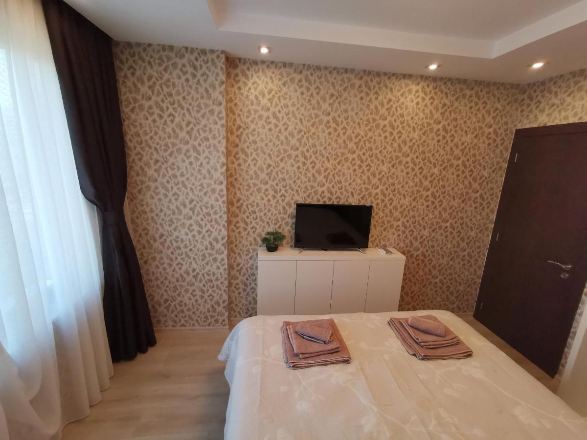 City Center Lux Apartment Varna Esterno foto